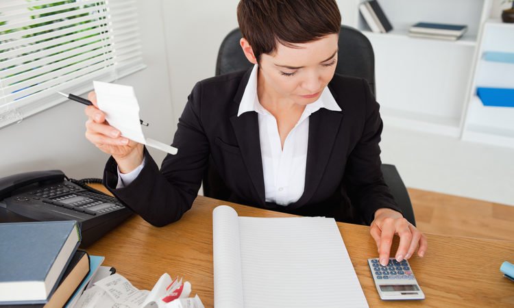 Как отразить в РСВ пособие, начисленное и выплаченное в разных отчетных периодах