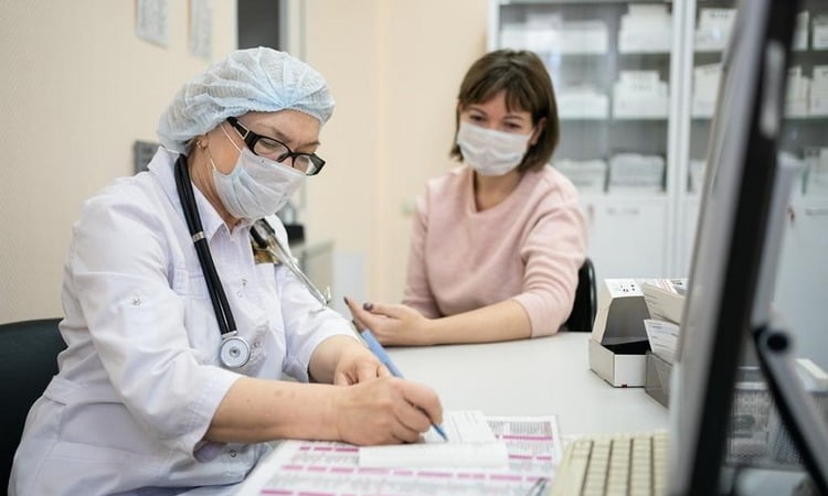 Вправе ли ФСС отказать в пособии по нетрудоспособности из-за некорректного наименования организации?